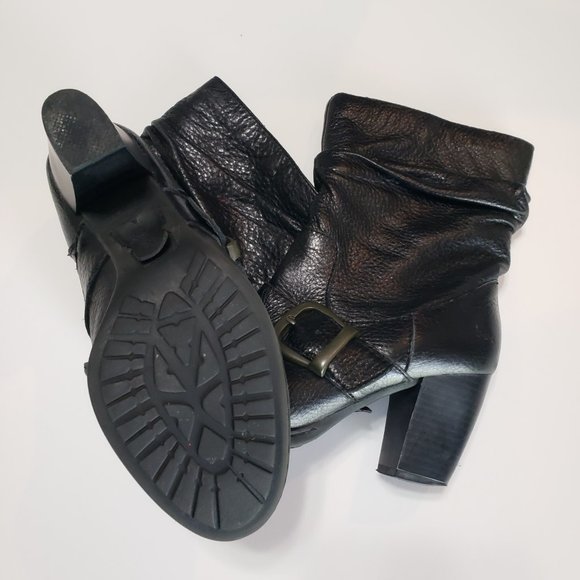 Born Concept Ladies Black Leather Boots, size 7 - Picture 3 of 5